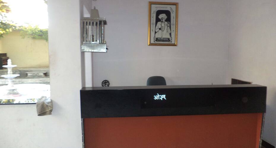 Hotel Maan Palace, Virpur 5